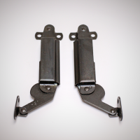 Carlson_Hinges_Inside_Pan